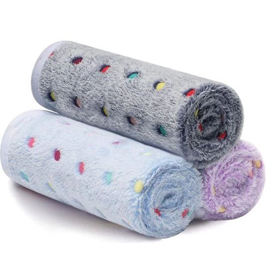 Set van 3 Zachte Huisdierdekens | Veelzijdige Coral Fleece Plaids | Kleine en Grote Formaten | Voor Honden, Katten | Kleurrijk Stevig Prints | Wasbaar en Warm | Anti-Pilling Polyester - Image 6