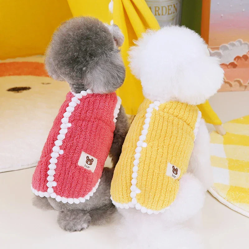 CozyCoat Fleece Jas | Warmte voor Kleine Honden & Katten | Chihuahua Franse Bulldog Yorkies | Comfortabele Pasvorm | Ideaal voor Herfst en Winter | Gemakkelijk Aan te Trekken | Volledige Bescherming - Image 2