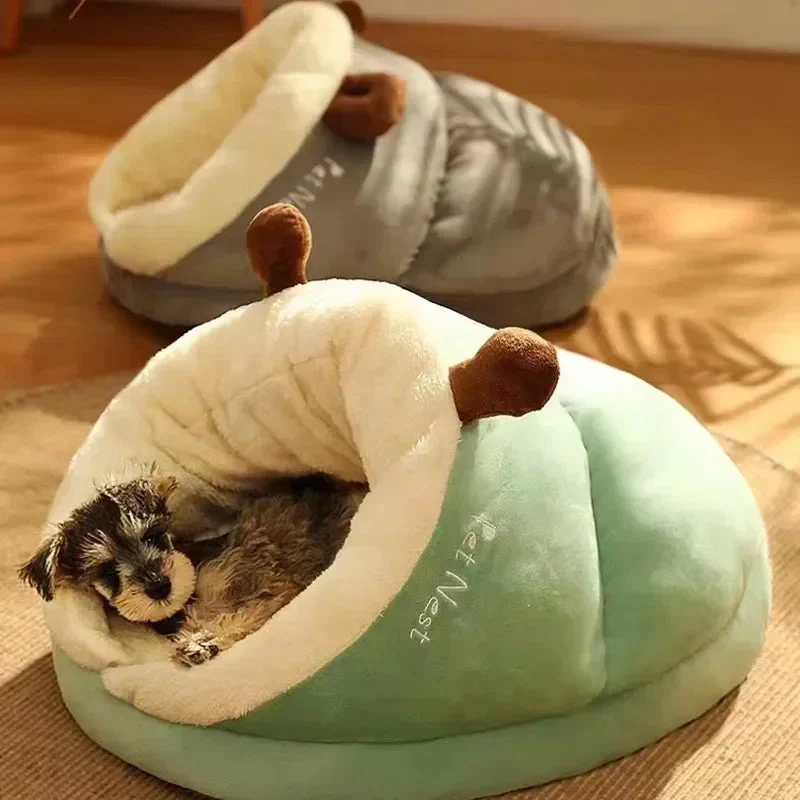 Opvouwbaar Hondenbed | Ademend Coral Fleece | Slipper Vorm | Warme Winter Optie | Comfort Voor Kleine Honden | Gemakkelijk Opvouwbaar | Wasbaar Materiaal | Geschikt Voor Thuisgebruik en Reizen - Image 2
