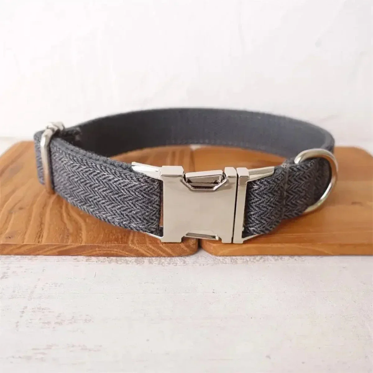 Hondenhalsband Ivy | Gepersonaliseerde Naamplaat | Duurzaam Nylon | Veiligheid & Comfort | Snelle Ontgrendeling | Alle Seizoenen Geschikt - Image 7