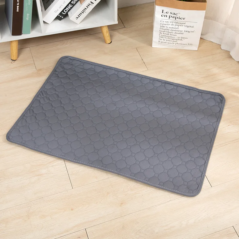 Herbruikbare Trainingsmat voor Honden | 4-laags Absorberend & Antislip Ontwerp | Geschikt voor Meubel- en Autobescherming | Machinewasbaar - Image 10