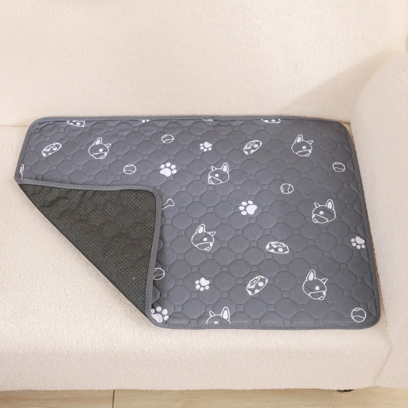 Herbruikbare Trainingsmat voor Honden | 4-laags Absorberend & Antislip Ontwerp | Geschikt voor Meubel- en Autobescherming | Machinewasbaar - Image 15