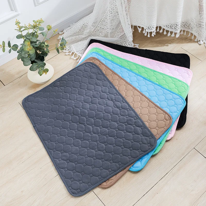 Herbruikbare Trainingsmat voor Honden | 4-laags Absorberend & Antislip Ontwerp | Geschikt voor Meubel- en Autobescherming | Machinewasbaar - Image 3