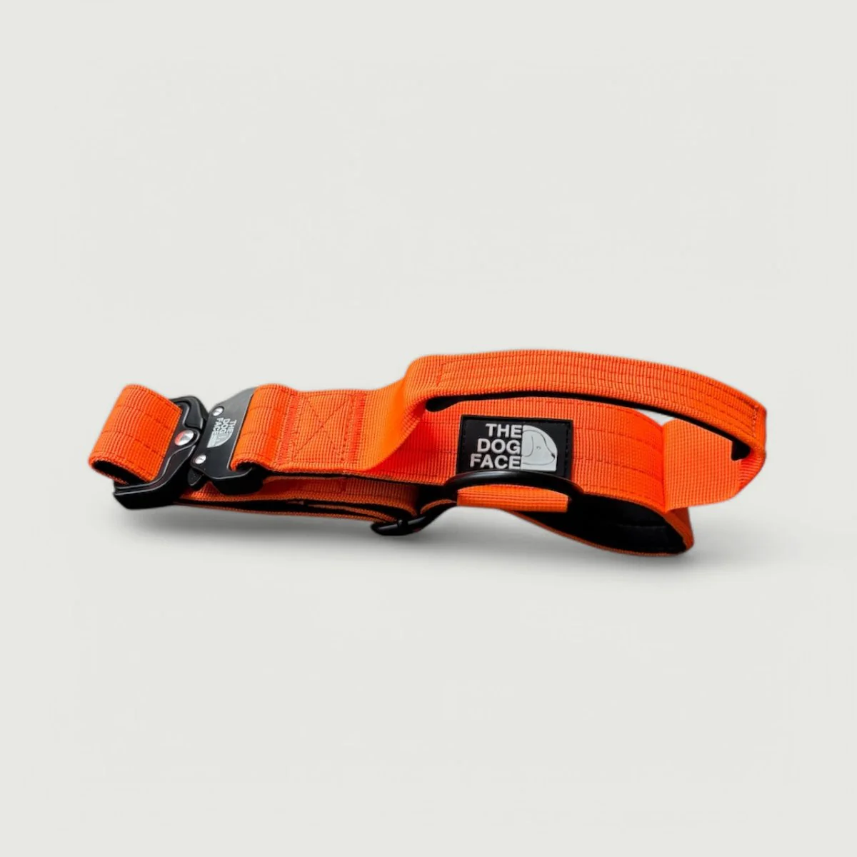 Tactische Hondenhalsband Nylon | Feloranje | Robuust & Comfort | Militair kwaliteit | Snelsluiting & Bedieningshendel | Ideaal voor Actieve Honden - Image 3