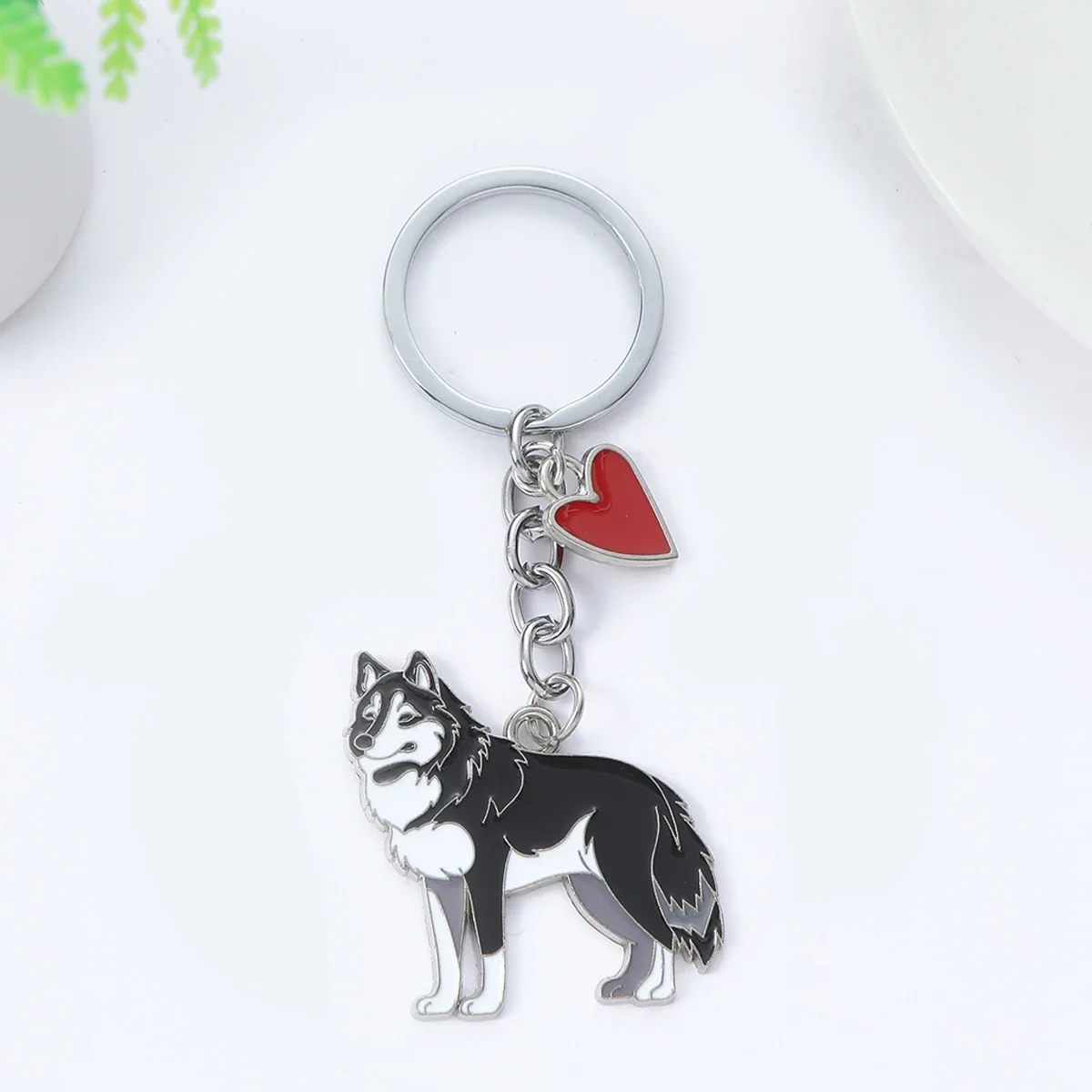 Alaska Husky Sleutelhanger | Schattige Cartoon Hond | Dier Sleutelhanger voor Vrouwen & Mannen | Cadeau | Zilver Metaal | Unisex Accessoire - Image 2