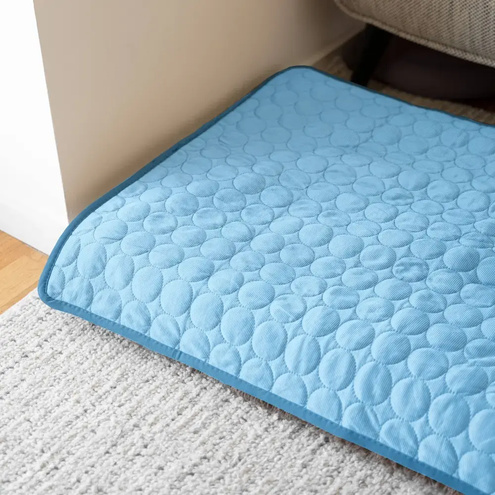 MrFluffyFriend | Premium Koelmat voor Honden | Verkoelende Zachte Mat | Draagbaar & Ademend | Veilig & Waterdicht | Machinewasbaar - Image 7