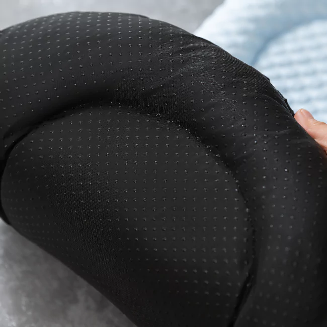 Verkoelende IJs-Zijde Mat voor Honden | Zacht en Comfortabel | Bescherming tegen Warmte | Gemaakt van 3D Vezels | Helpt Hoofd en Nek koel houden | Gemakkelijk in Gebruik | Geen Opladen Nodig - Image 8