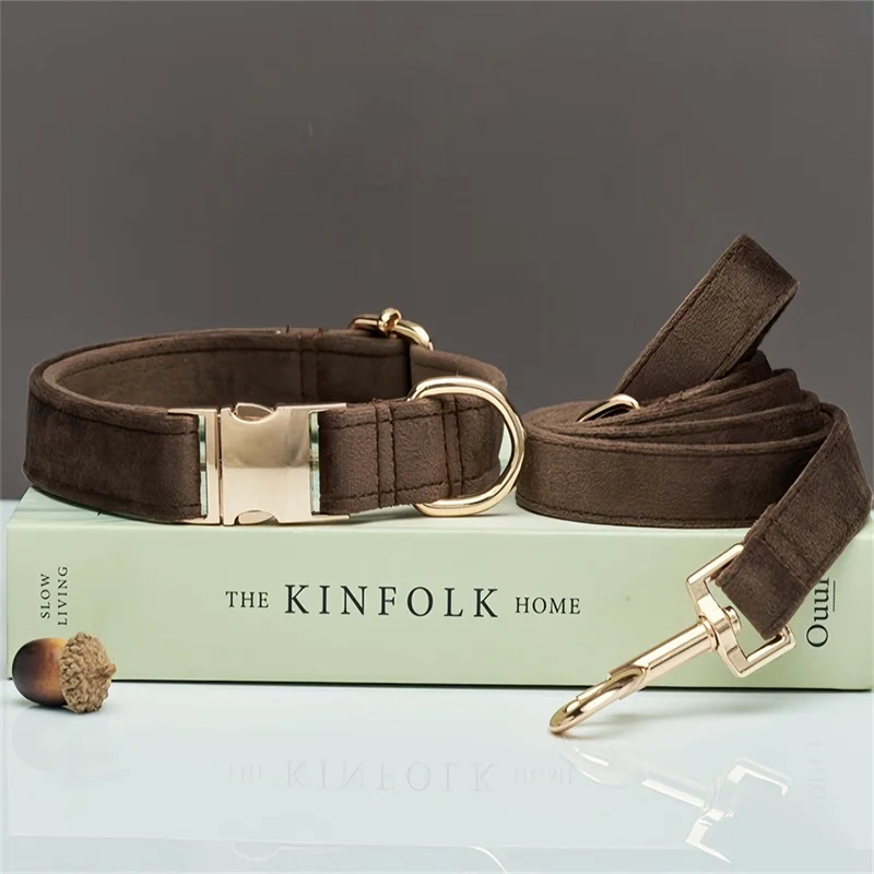 Fluwelen Hondenhalsband Ritssluitset | Gepersonaliseerd | Meerdere Kleuren | Bruin Grijs Wit | Metalen Gesp | Hondenriem | Bruiloft Geschikt - Image 8
