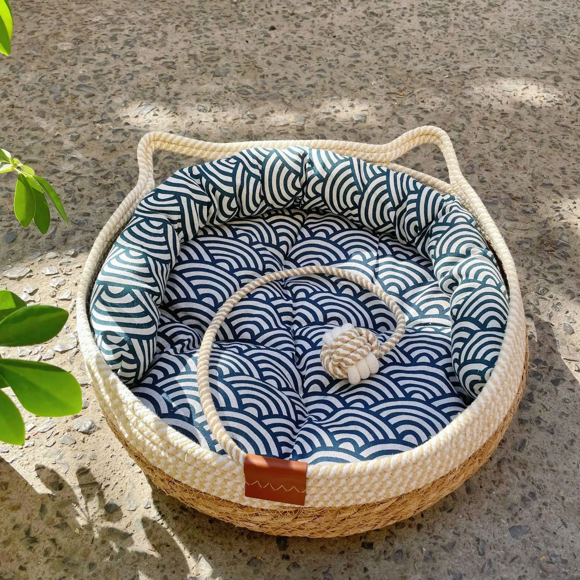 OUZEY Rieten Huisdier Mand | Comfortabel Ademend | Katoen | Ronde Mand voor Katten en Kleine Honden | Seizoensgebonden Dierenhuis | Perfect voor Rust en Slaap | Huisdieraccessoires uit China - Image 2
