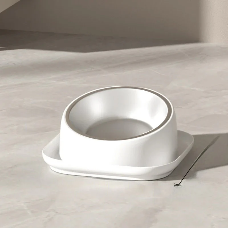 Luxe Anti-Slip Eet- en Drinkbak voor Huisdieren | 45° Ergonomisch Ontwerp | Geschikt voor Katten en Honden | Duurzaam Kunststof | Voorkom Verschuiven en Kantelen | Comfortabel Voeden | Eenvoudig te Reinigen - Image 2