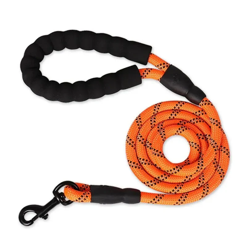 Reflecterende Veiligheidslijn | Zware Honden | Comfortabele Grip | Waterbestendig Nylon | Voor Wandelingen in Alle Seizoenen - Image 7