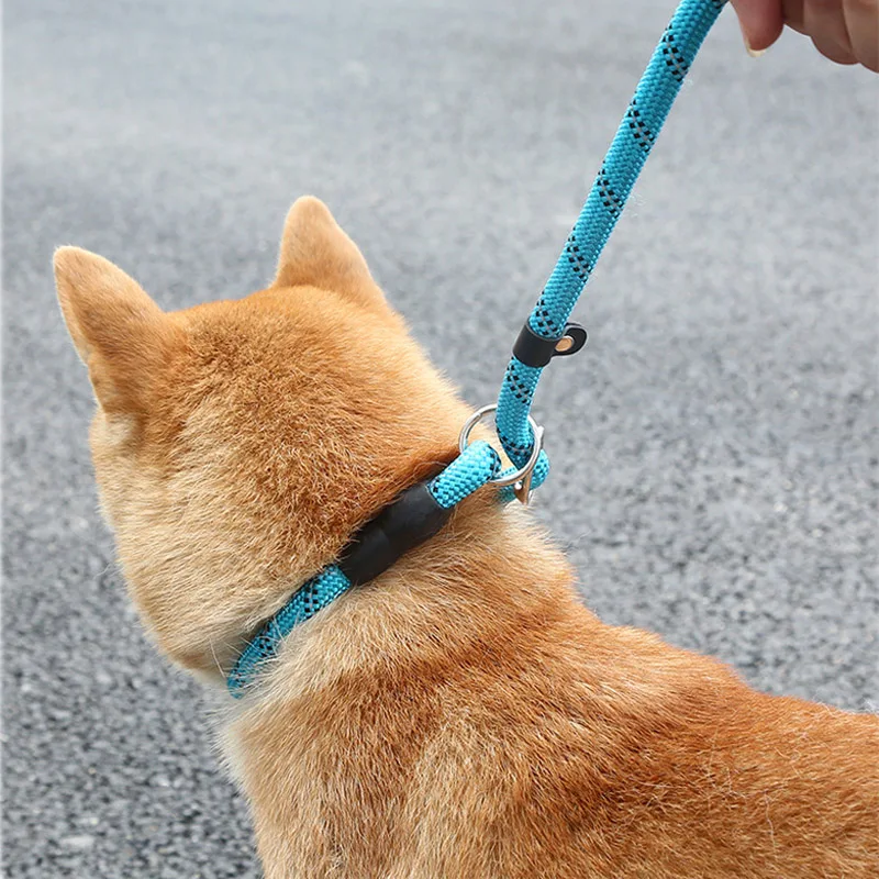 Reflecterende Nylon Hondenlijn 180 cm | Gevoerde Handgreep | Verstelbaar voor Middelgrote en Grote Honden | Kleuren: Zwart, Groen, Blauw, Rood - Image 6