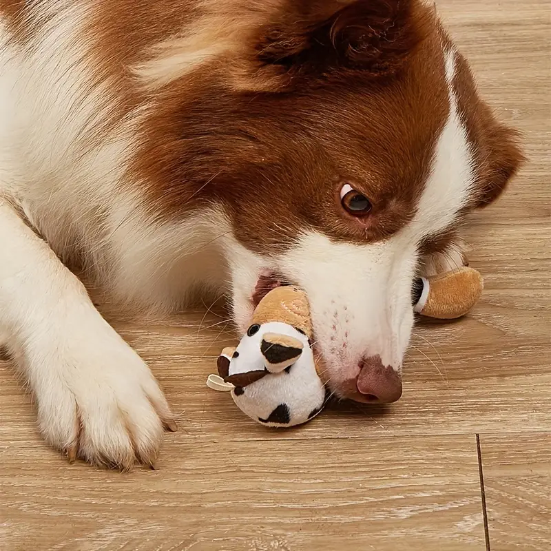 Kalmerend Huisdierenspeeltje | Koevormig Pluche | Stressverlichting voor Honden | Zacht & Duurzaam | Tandverzorgend Speelplezier | 18x10x3 cm | Perfect voor Kleine Tot Middelgrote Huisdieren | Veilig Polyestervezel | Interactief en Troostend - Image 4