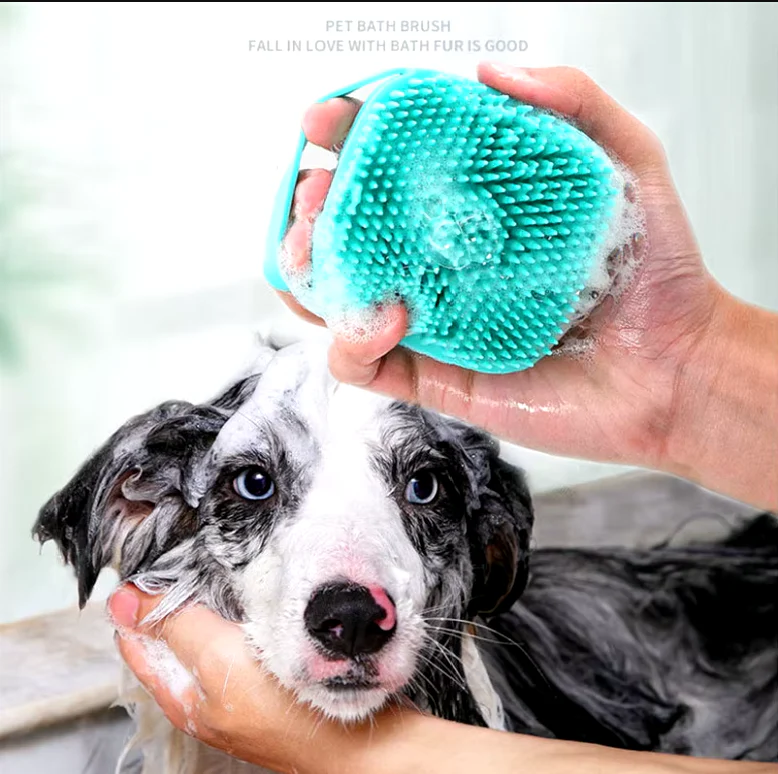 Hondenwasborstel met Shampoo Dispenser | Siliconen Borstelharen | Massage en Reiniging | Geschikt voor Alle Vachttypes | Huisdierverzorging - Image 4